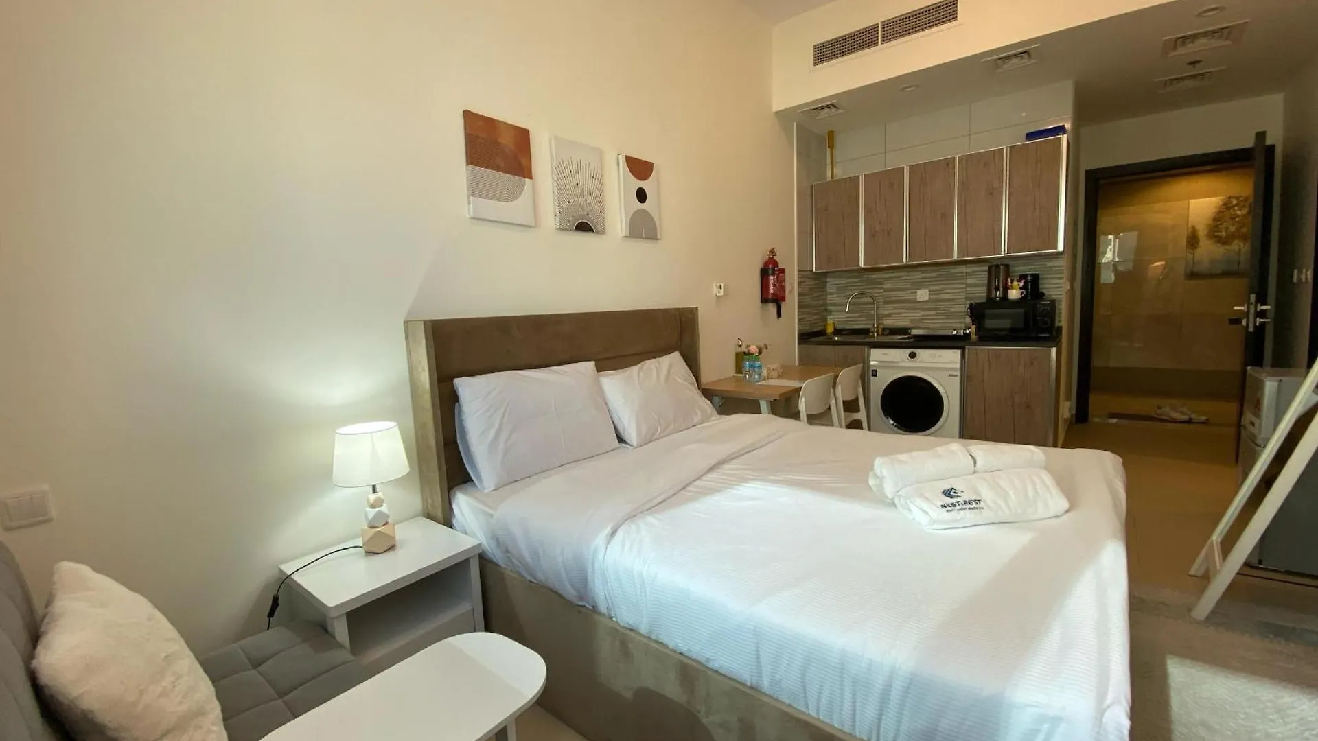 Studio Apartment I 15 Min To International Airport Dubai United Arab Emirates