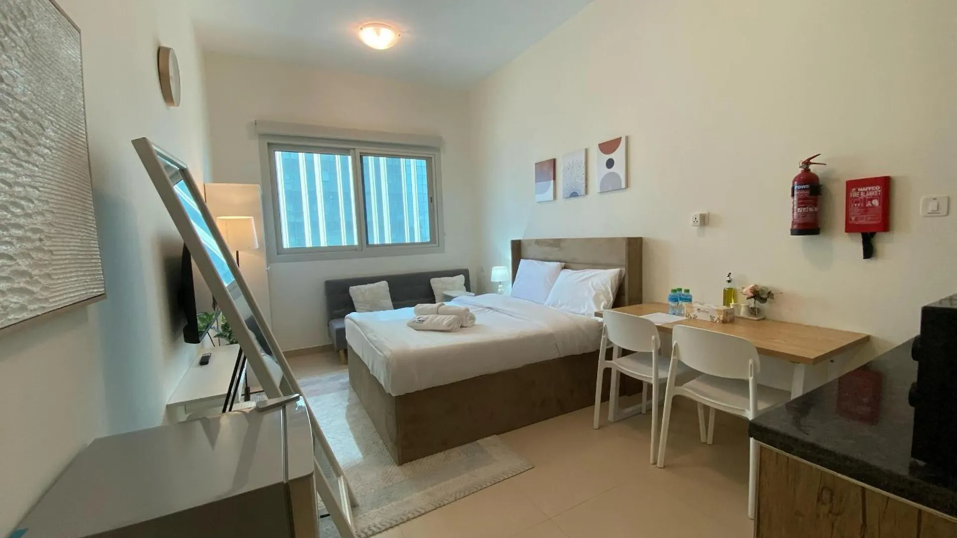 Studio Apartment I 15 Min To International Airport Dubai