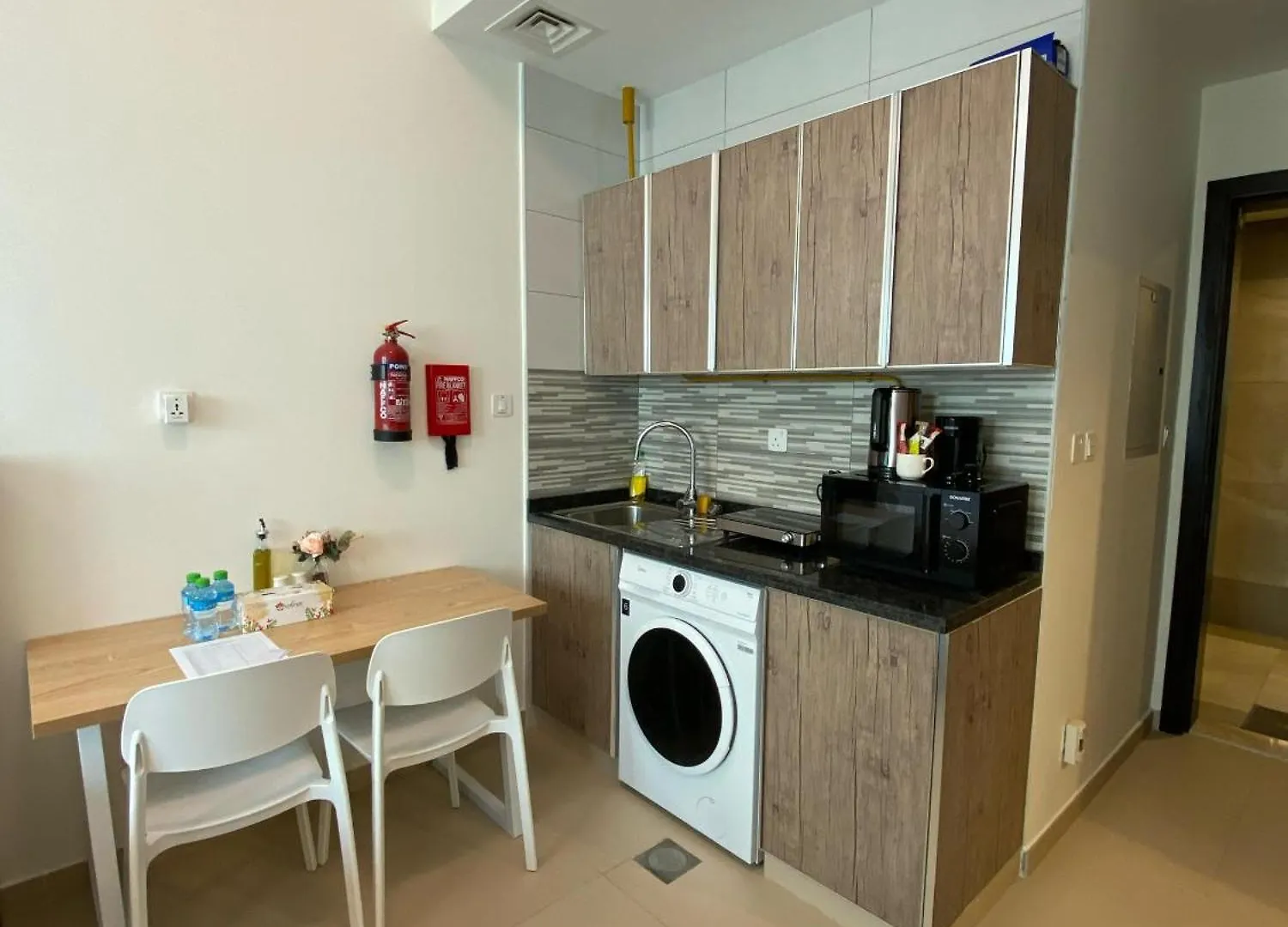 Studio Apartment I 15 Min To International Airport Dubaj